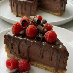 Homemade No Bake Chocolate Cheesecake – Quick & Easy Dessert