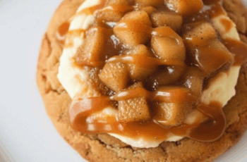 Salted Caramel Apple Pie Cheesecake Cookies