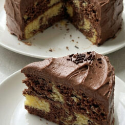 Perfect Vanilla and Chocolate Marble Cake at Home