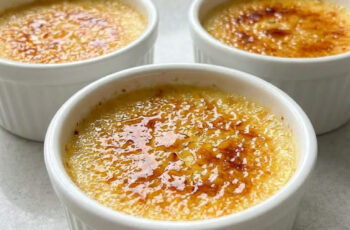 Easy 3-Ingredient Crème Brûlée Recipe (So Simple!)