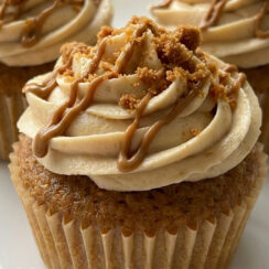 Irresistible Biscoff Cupcakes with Creamy Frosting
