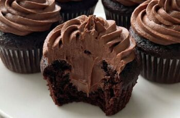 Chocolate Fudge Cupcakes – Ganache Filled & Buttercream Topped