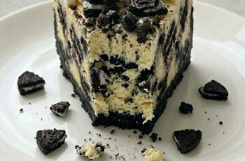 Homemade Oreo Cheesecake – Perfect for Any Occasion