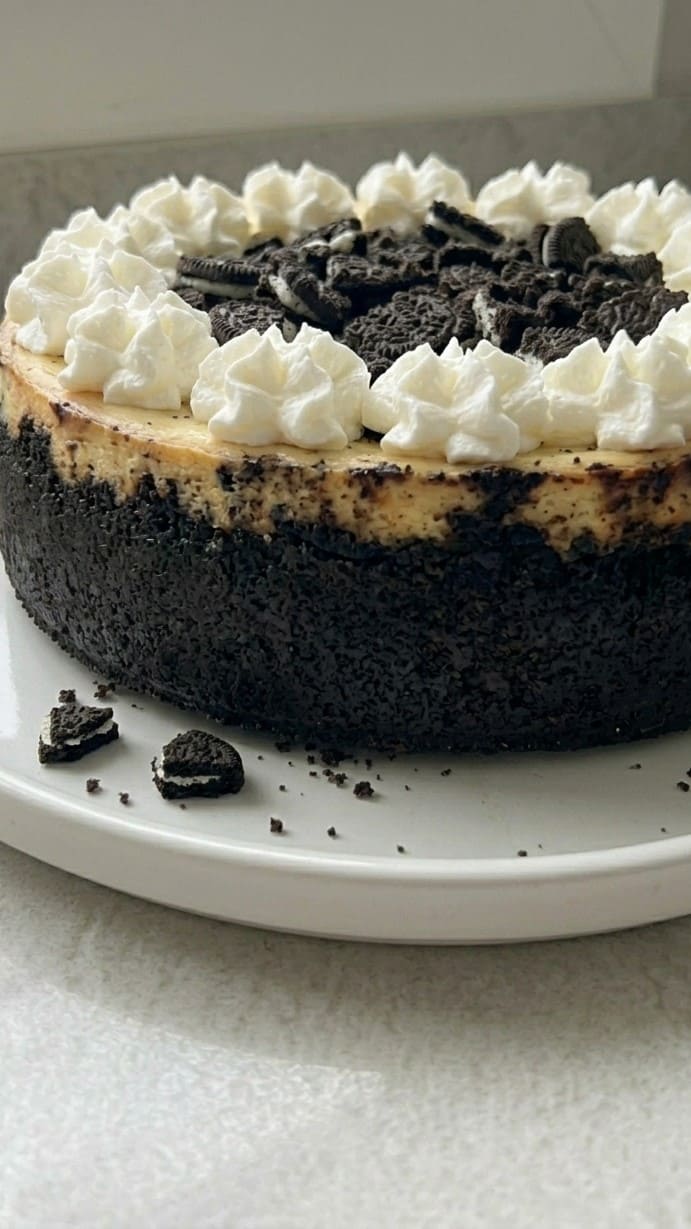 Homemade Oreo Cheesecake – Perfect for Any Occasion