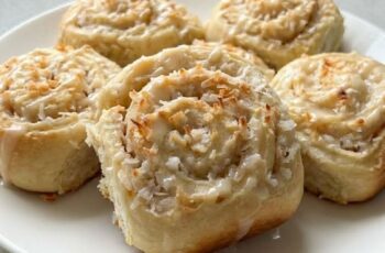 Soft Coconut Cream Cinnamon Rolls That Melt in Your Mouth