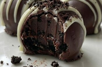 Easy No Bake Oreo Truffles Recipe (Only 3 Ingredients!)