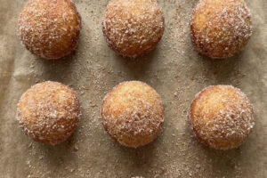 Easy Cinnamon Sugar Donut Holes Recipe Ready in Minutes