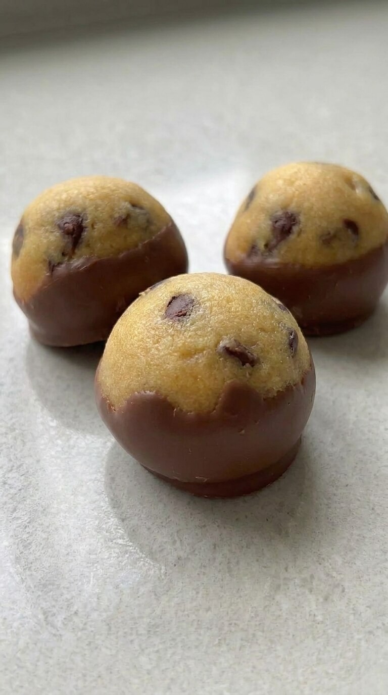 Chocolate Chip Cookie Balls, A Delicious Bite-Sized Dessert