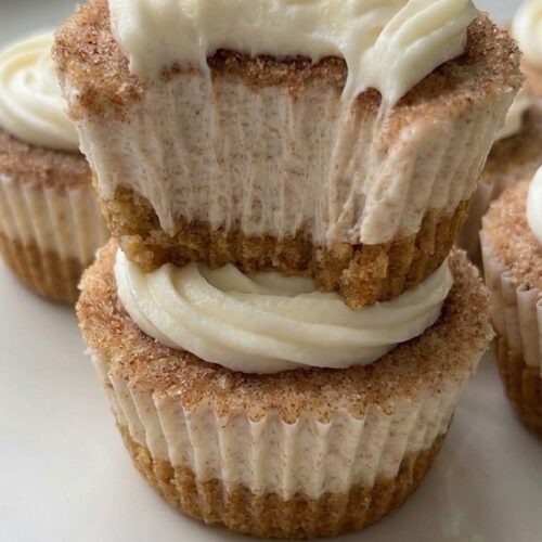 Mini Cinnamon Roll Cheesecakes, A Perfect Bite-Sized Dessert