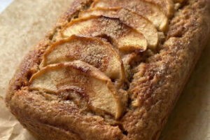 Moist Apple Cinnamon Bread, Perfect for Fall Baking